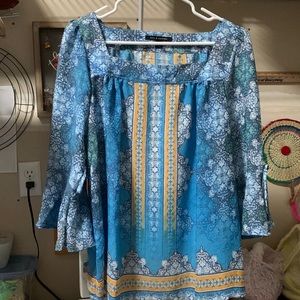 Blue and gold tones 3/4 length sleeves with ruffle on sleeves